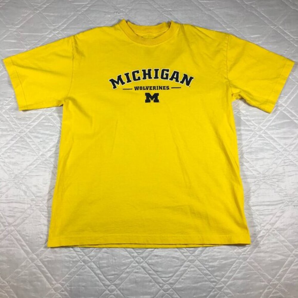 Michigan Wolverines bright yellow T shirt XL